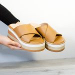 Zapatillas y sandalias verano 2023 - Calzados Tops